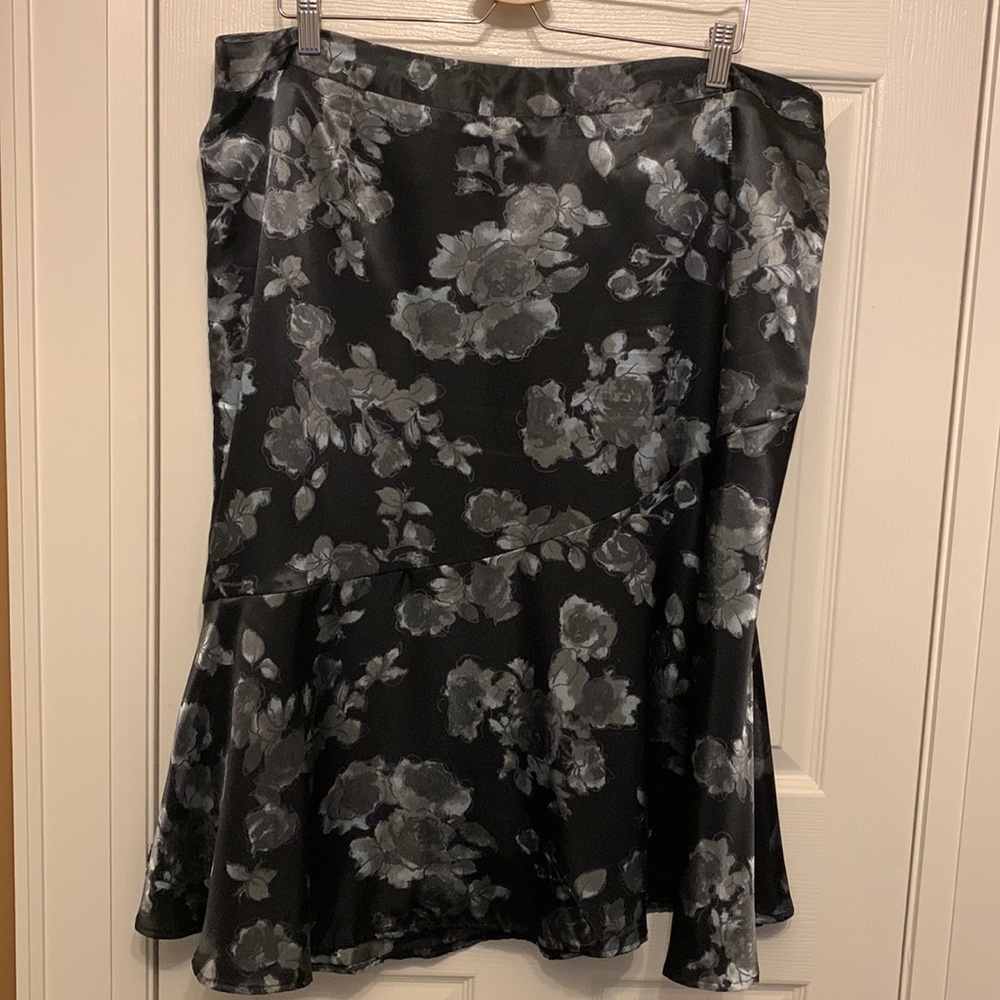 Encore Flair Skirt